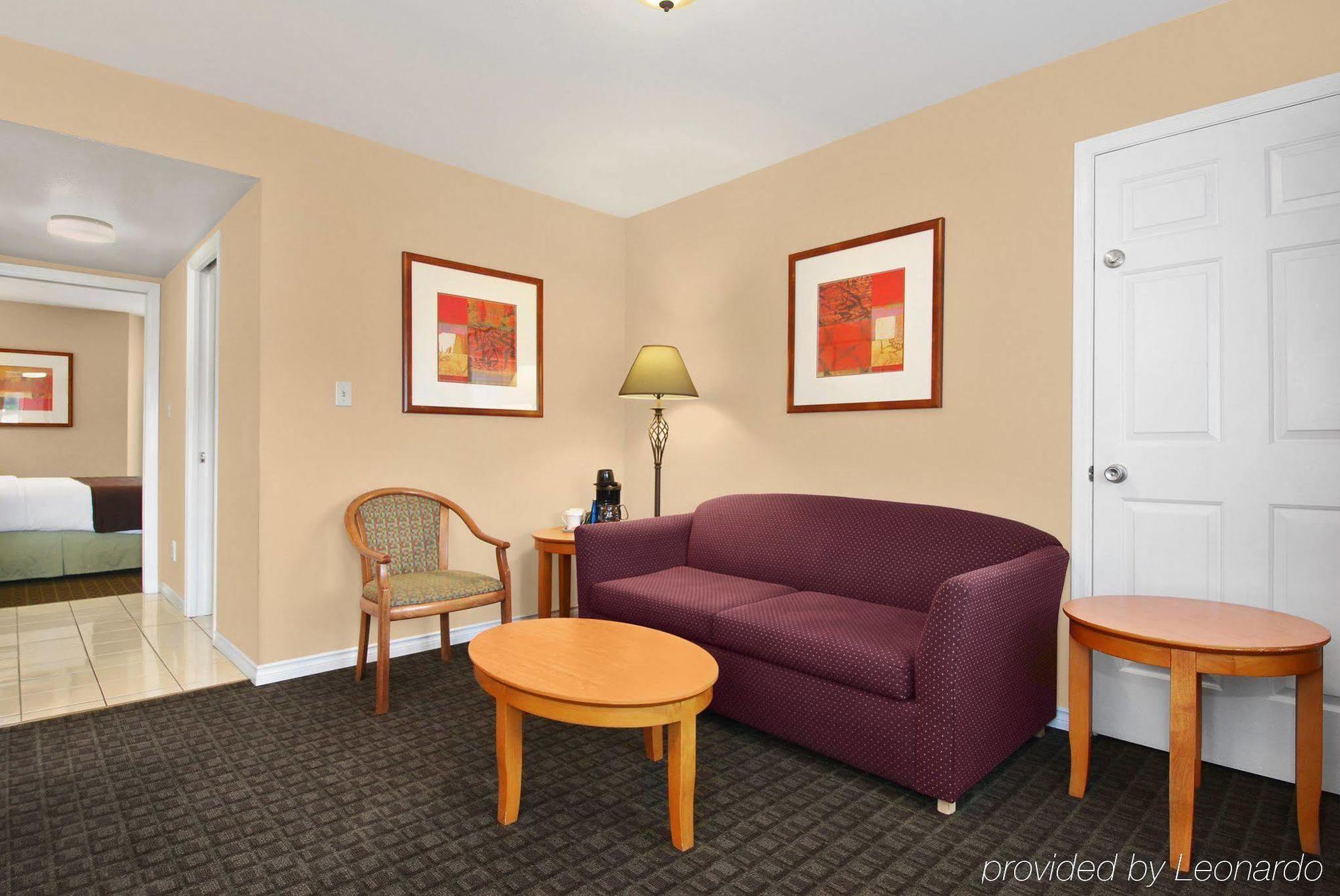 Surestay Hotel By Best Western North Vancouver Capilano Экстерьер фото